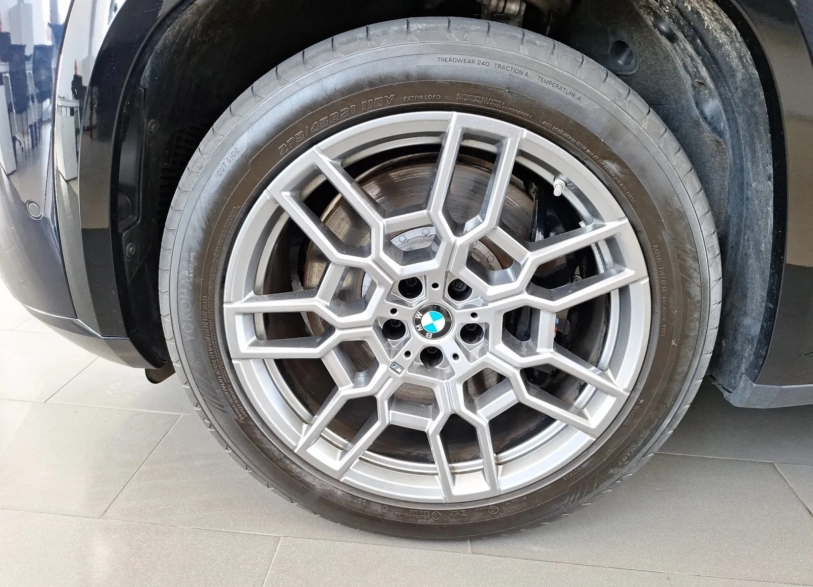 BMW XM 4.4 xDrive - изображение 5