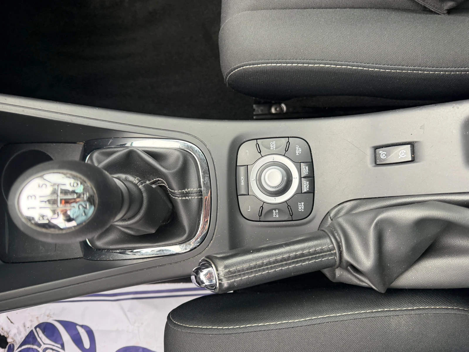 Renault Megane Facelift / Navi/ 130.000 km / | Mobile.bg � ����������� 14