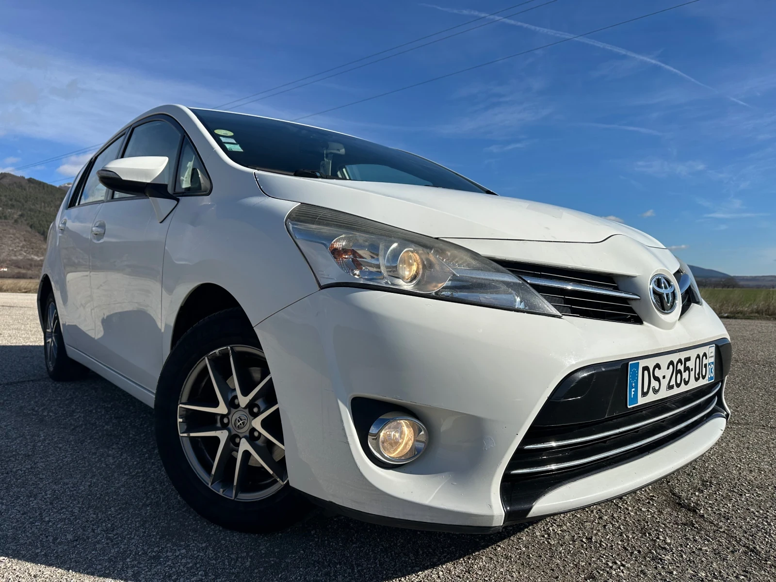 Toyota Verso D4D - изображение 2