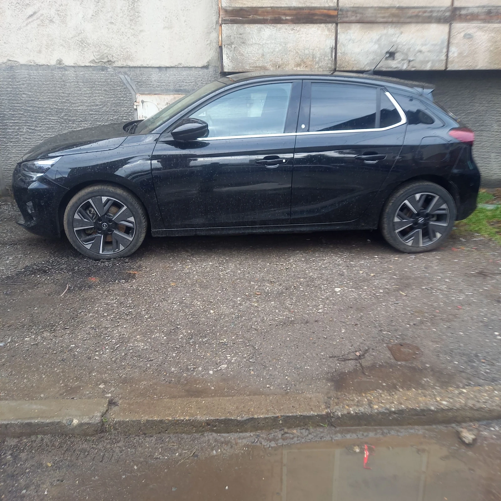 Opel Corsa E-Edition full - изображение 2