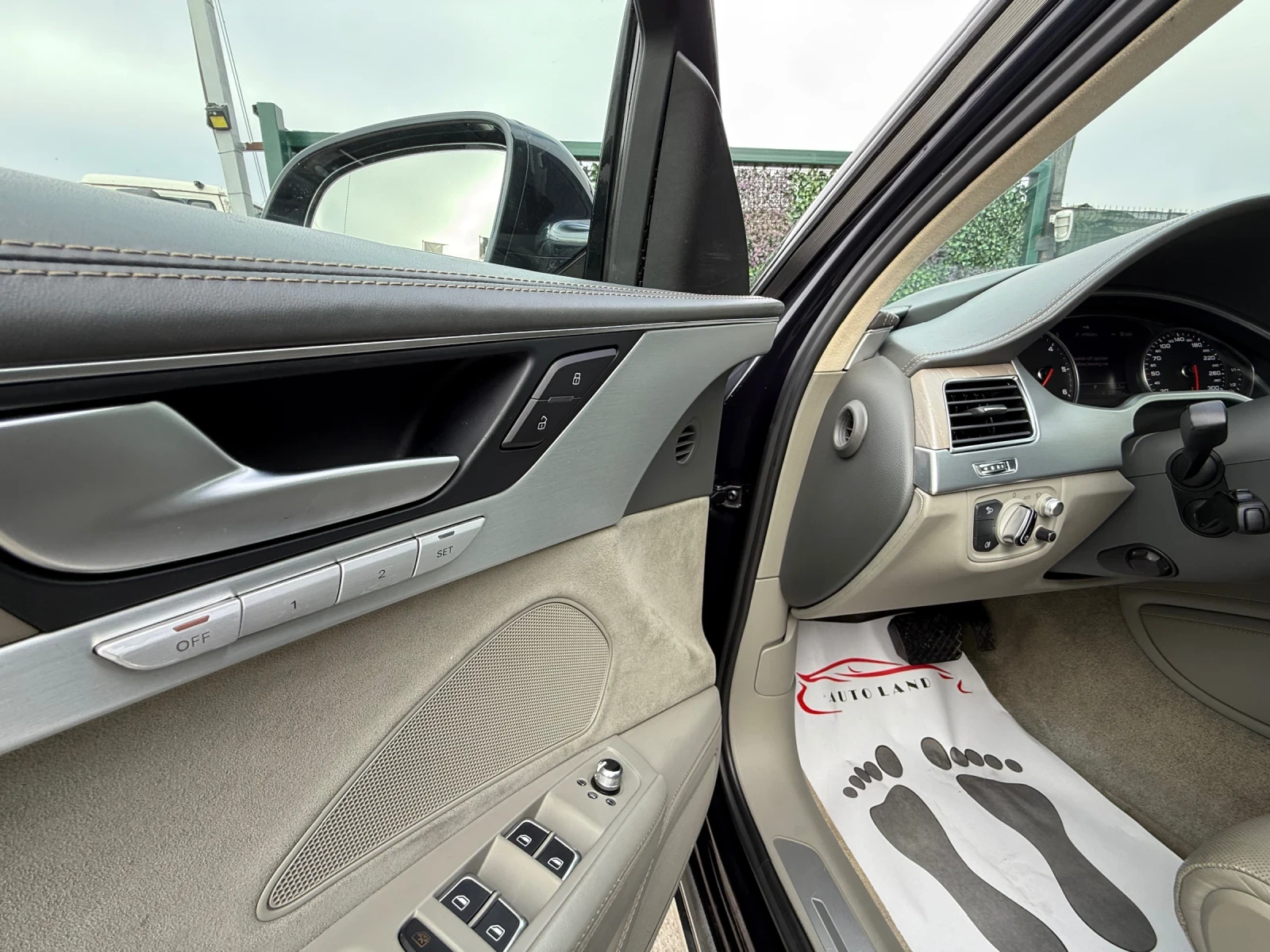 Audi A8 DESIGN SELECTION/BOSE/LED/NAVI/СОБСТВЕН ЛИЗИНГ, снимка 13 - Автомобили и джипове - 53766884