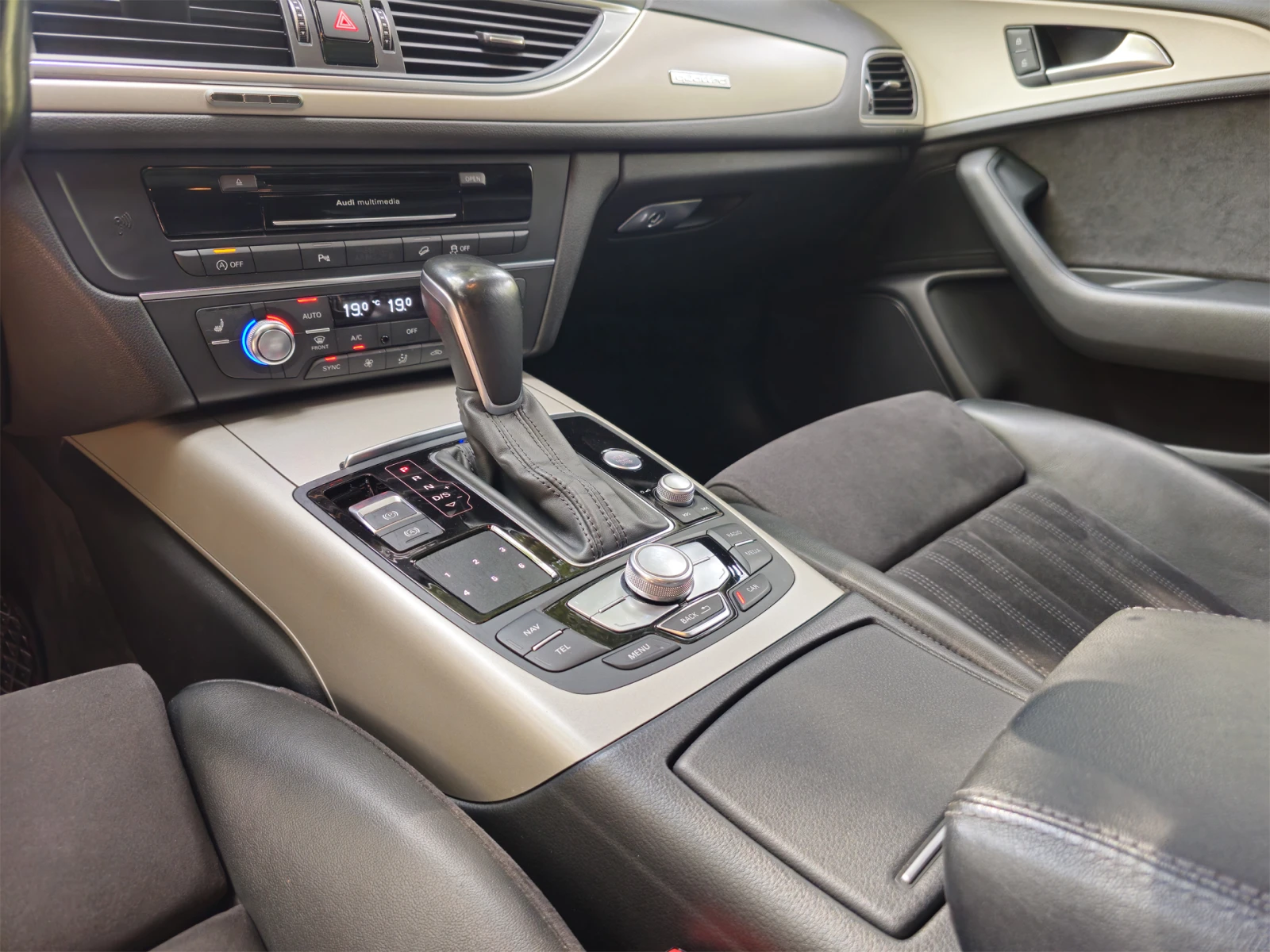 Audi A6 Allroad ALLROAD* QUATTRO* LED* TOP* , снимка 16 - Автомобили и джипове - 54447353