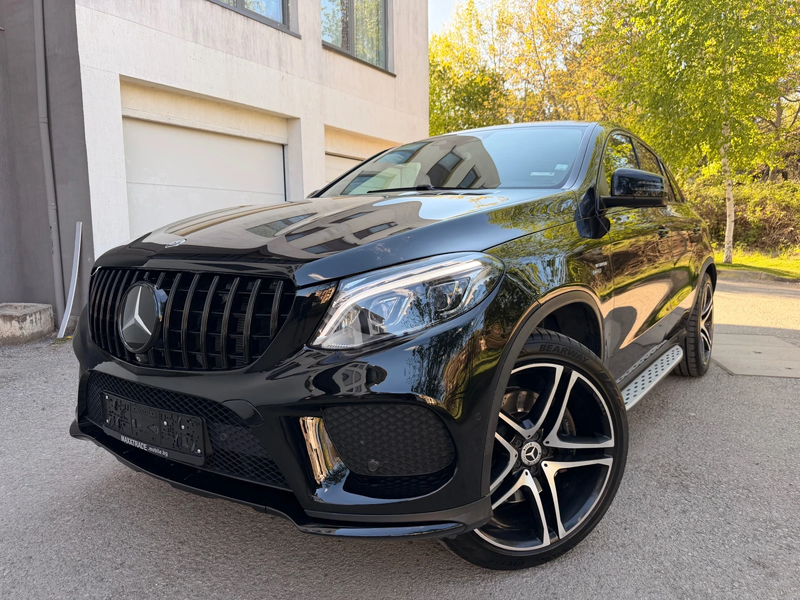 Mercedes-Benz GLE 450 AMG / ПОДГРЕВ / 360 КАМЕРИ, снимка 3 - Автомобили и джипове - 54454709