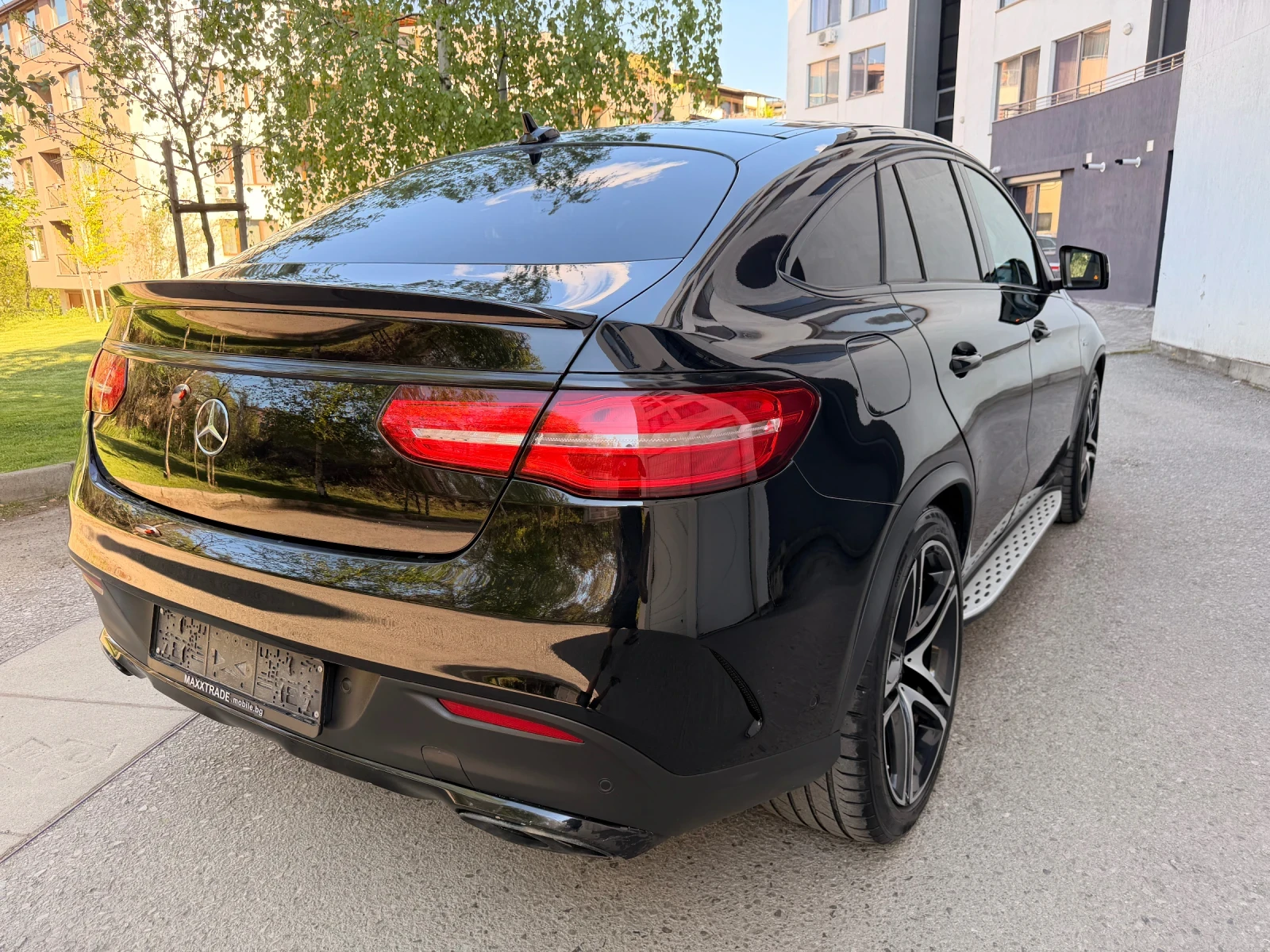 Mercedes-Benz GLE 450 AMG / ПОДГРЕВ / 360 КАМЕРИ, снимка 7 - Автомобили и джипове - 54454709