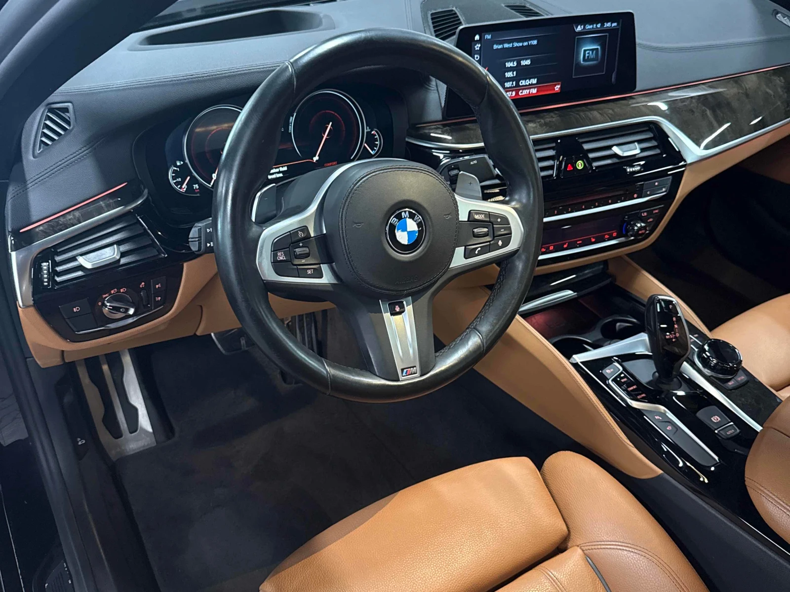 BMW 540 i xDrive/M-pack/Digital/H&K/360, снимка 7 - Автомобили и джипове - 54462258