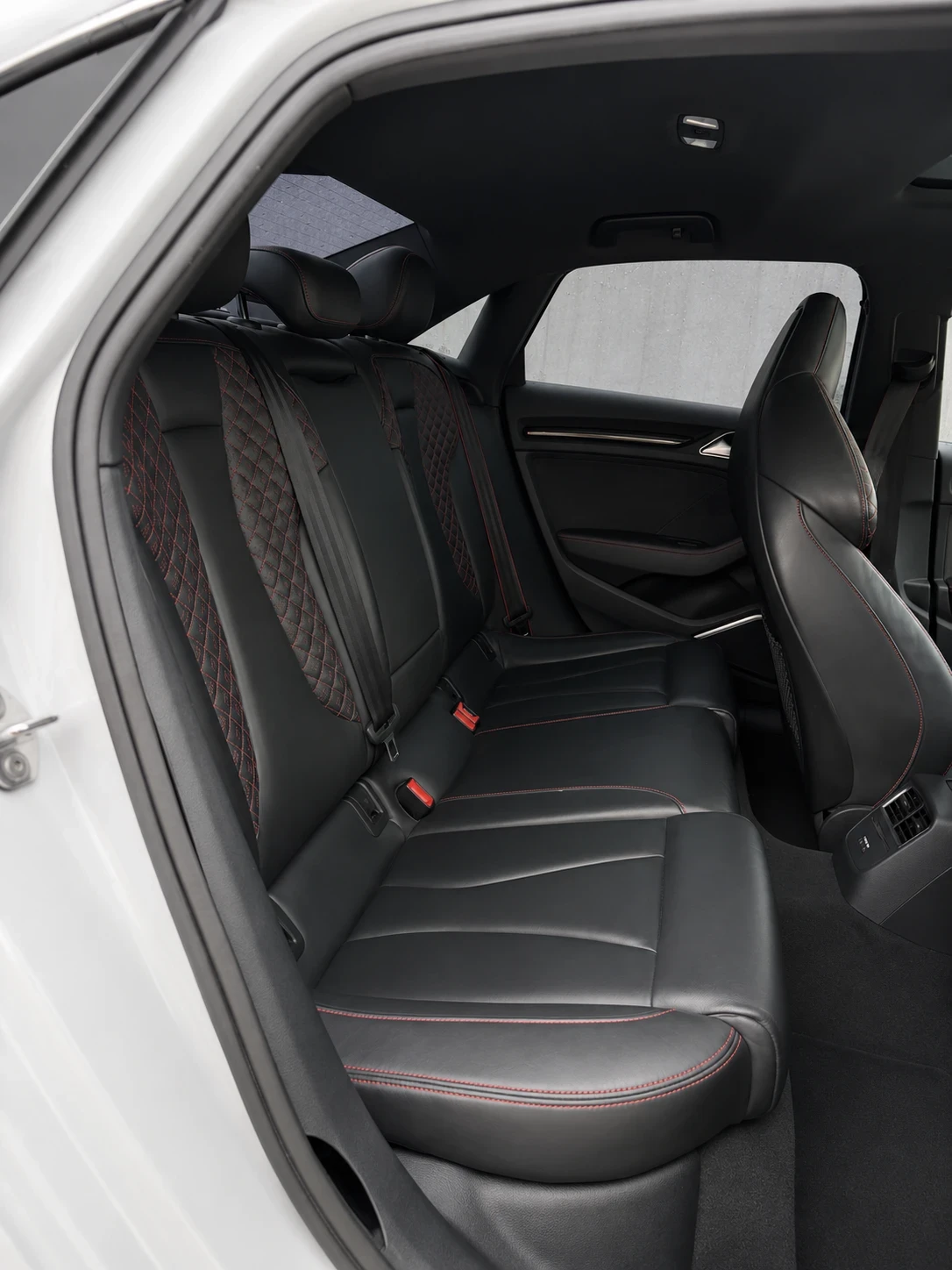 Audi Rs3 Уникат , снимка 9 - Автомобили и джипове - 54658094