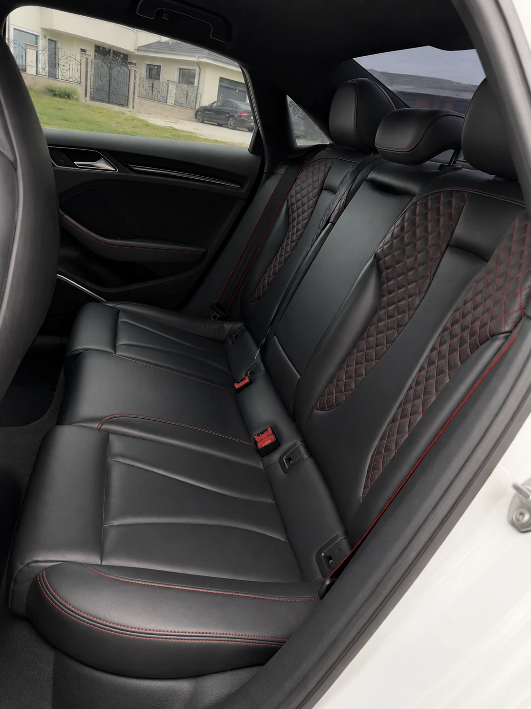 Audi Rs3 Уникат , снимка 10 - Автомобили и джипове - 54658094