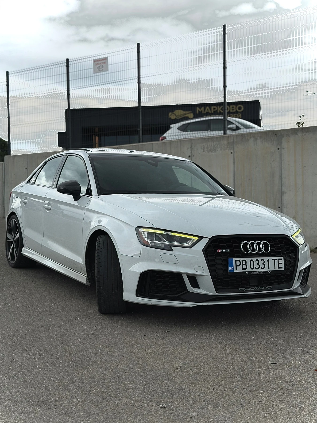 Audi Rs3 Уникат , снимка 3 - Автомобили и джипове - 54658094