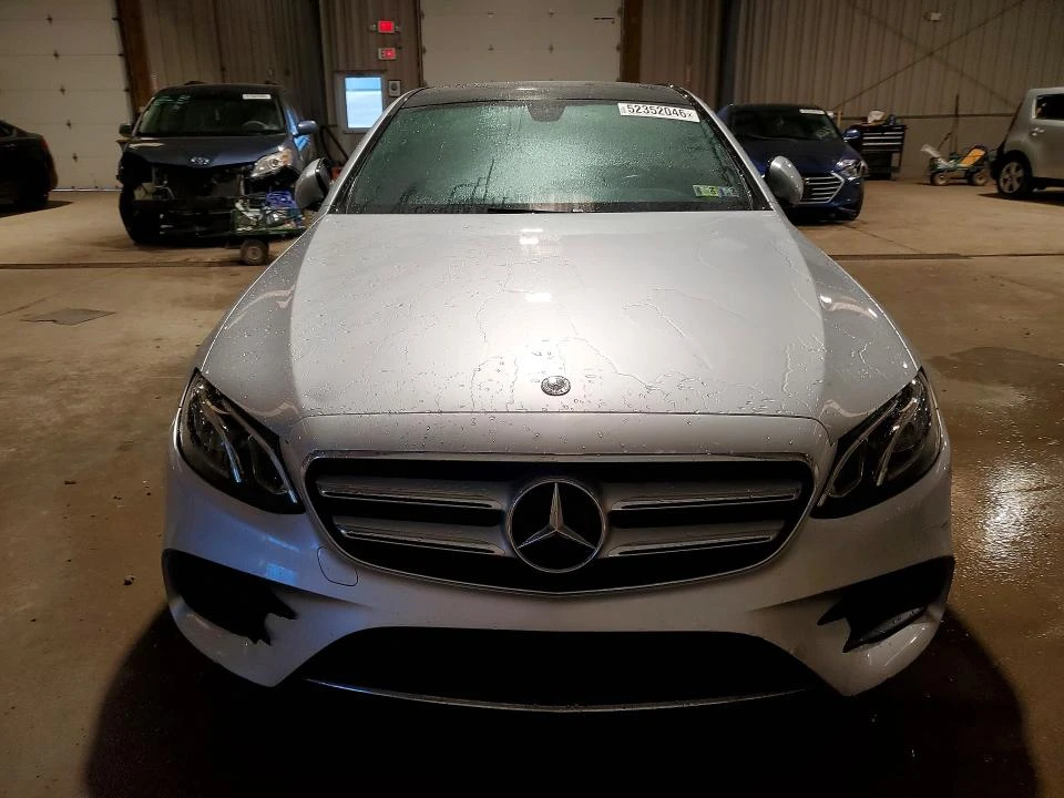 Mercedes-Benz E 350 4MATIC AMG PKG