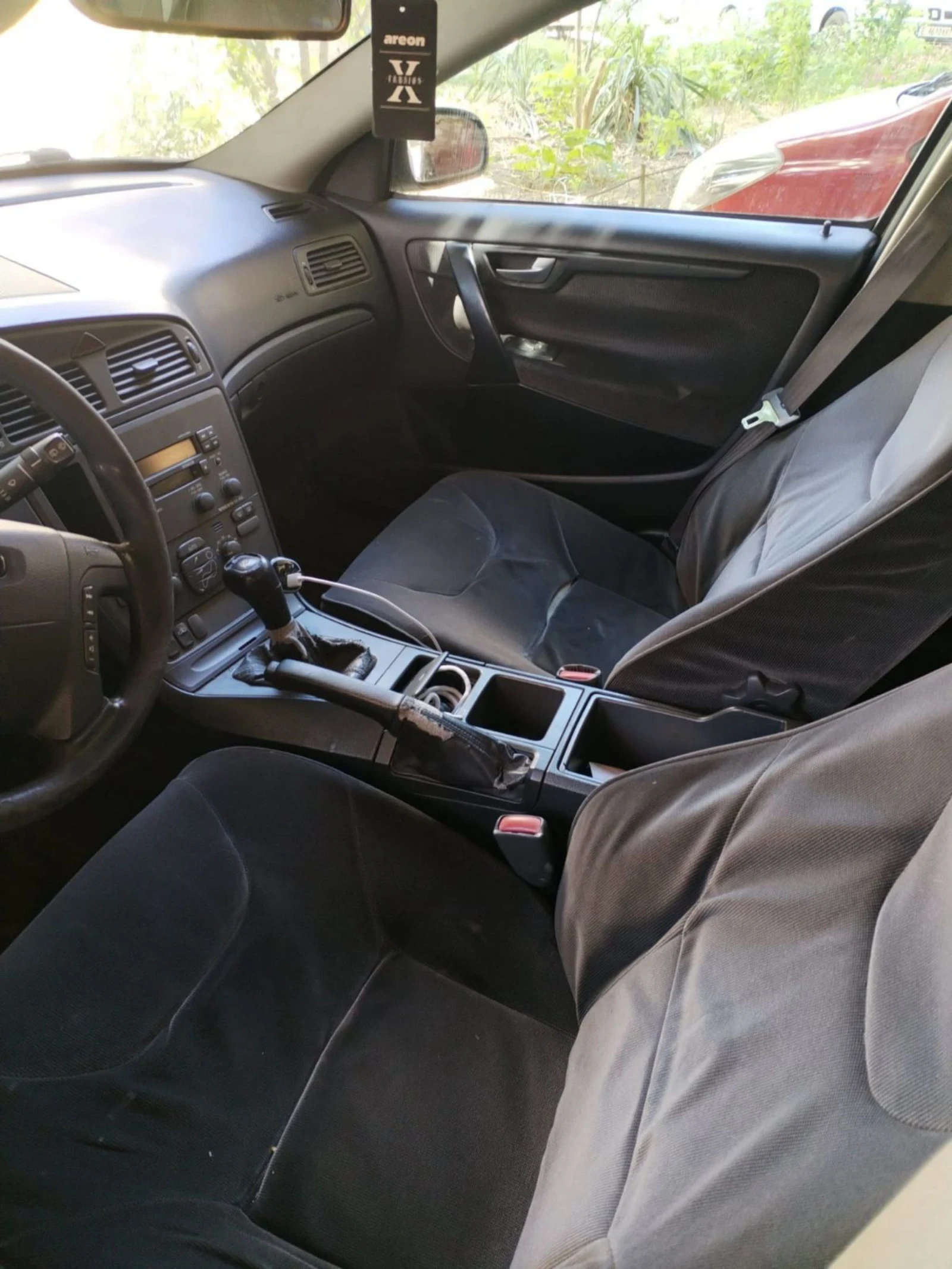 Volvo V70 2.5 TDI, снимка 9 - Автомобили и джипове - 54712308