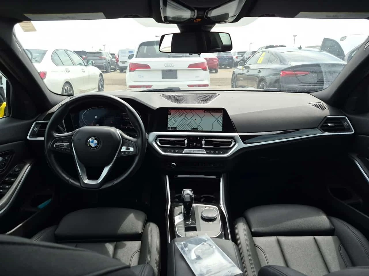 BMW 330 * XDRIVE * CARFAX * БЕЗ ПЪРВОНАЧАЛНА ВНОСКА, снимка 10 - Автомобили и джипове - 54844771