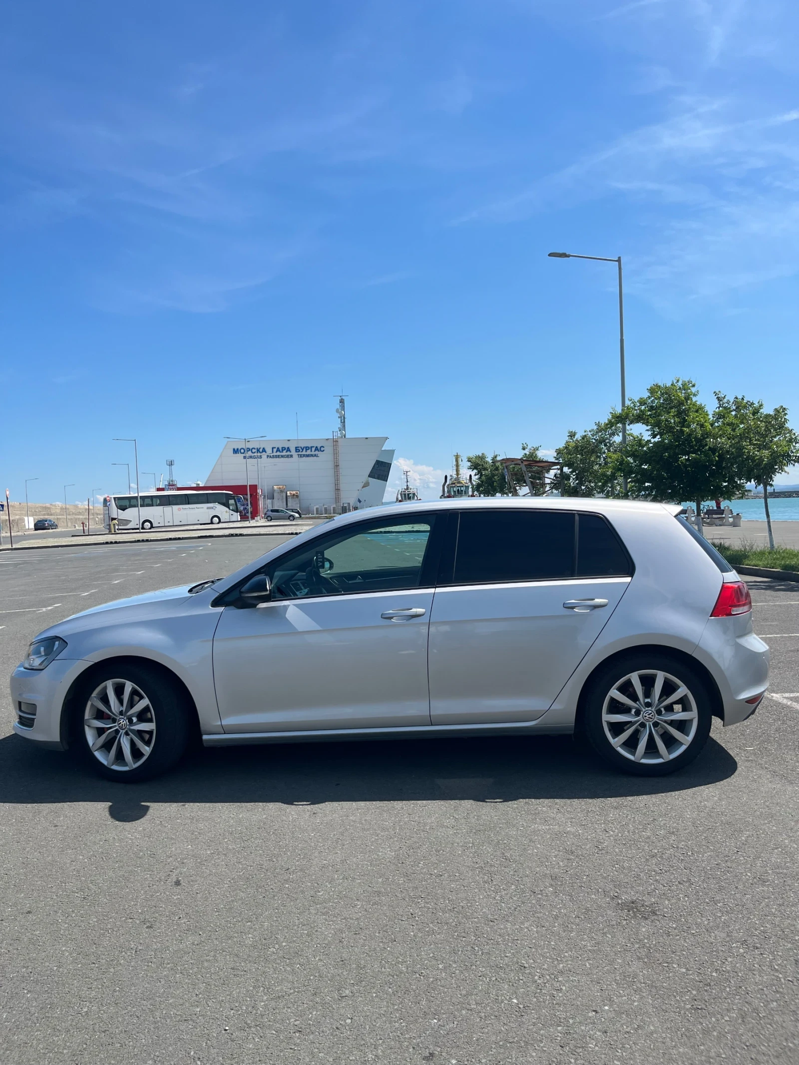 VW Golf     1.6 TDI 110 к.с., снимка 6 - Автомобили и джипове - 54877915