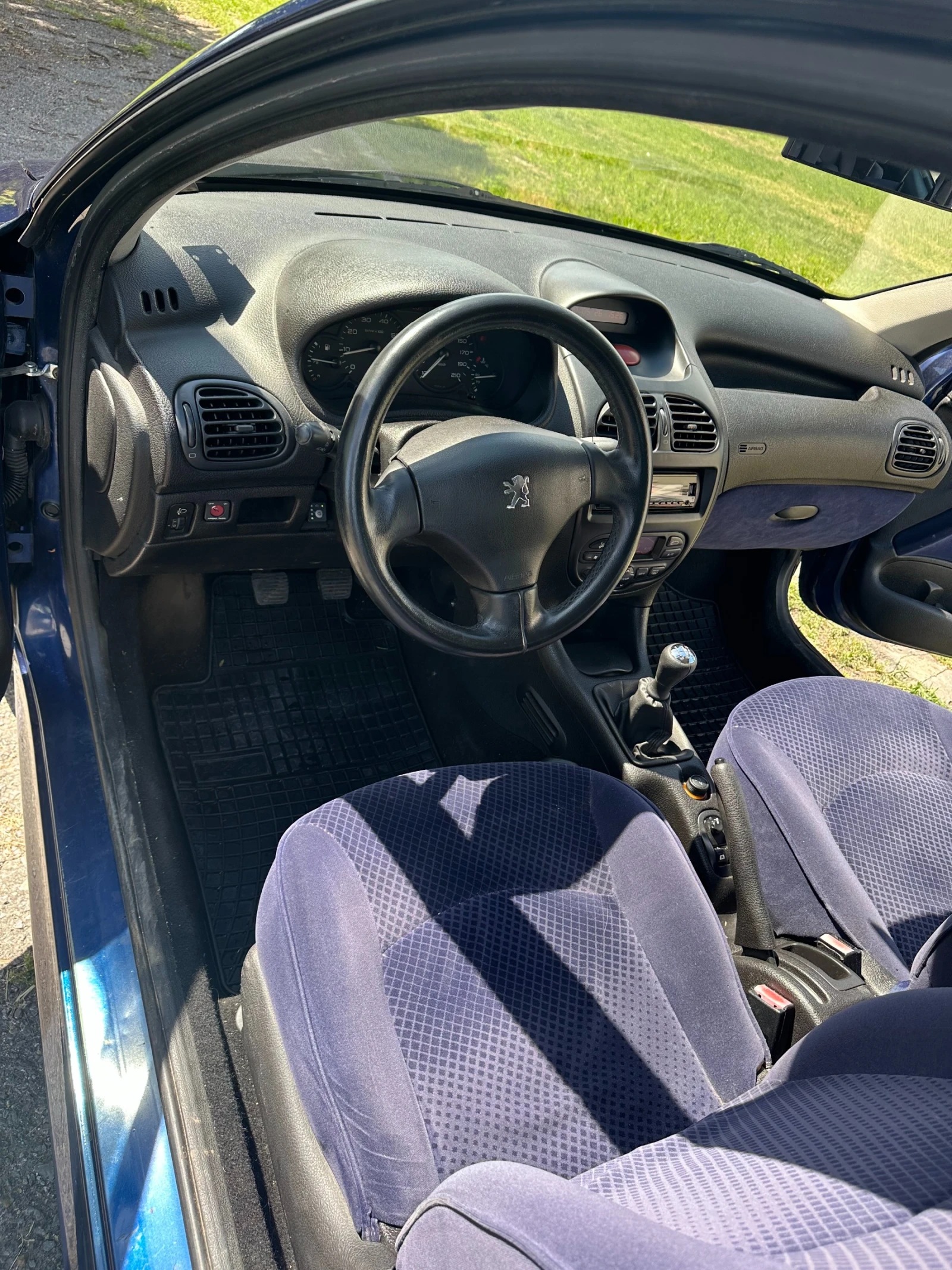 Peugeot 206 LPG, снимка 15 - Автомобили и джипове - 54960408