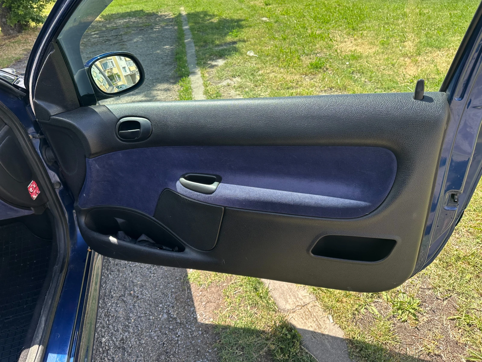 Peugeot 206 LPG, снимка 13 - Автомобили и джипове - 54960408