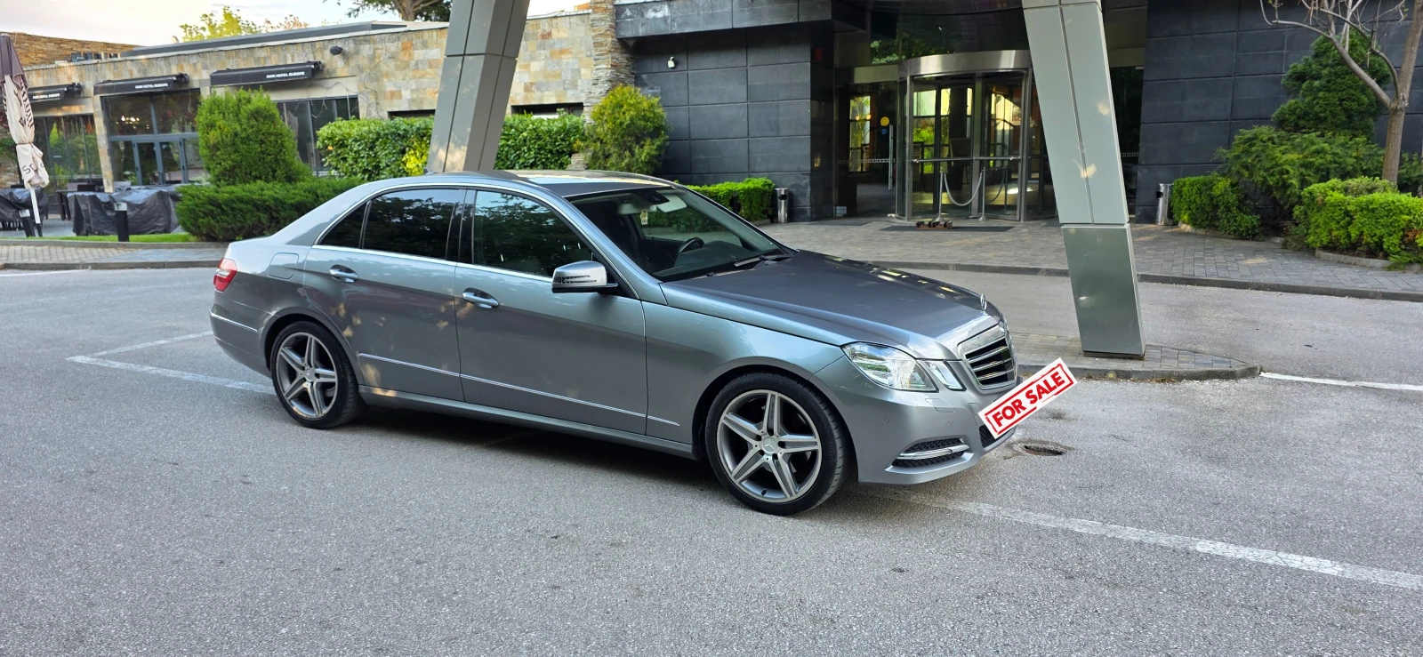 Mercedes-Benz E 350 CDI Avangard, снимка 6 - Автомобили и джипове - 54972700