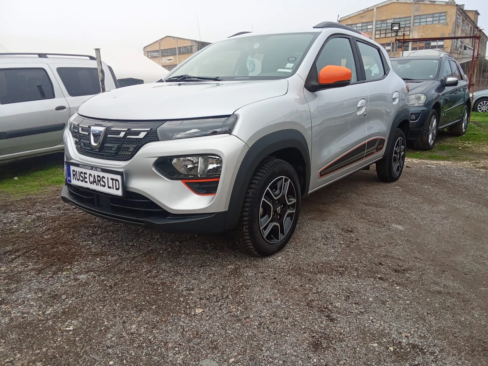 Dacia Spring, снимка 2 - Автомобили и джипове - 55444168