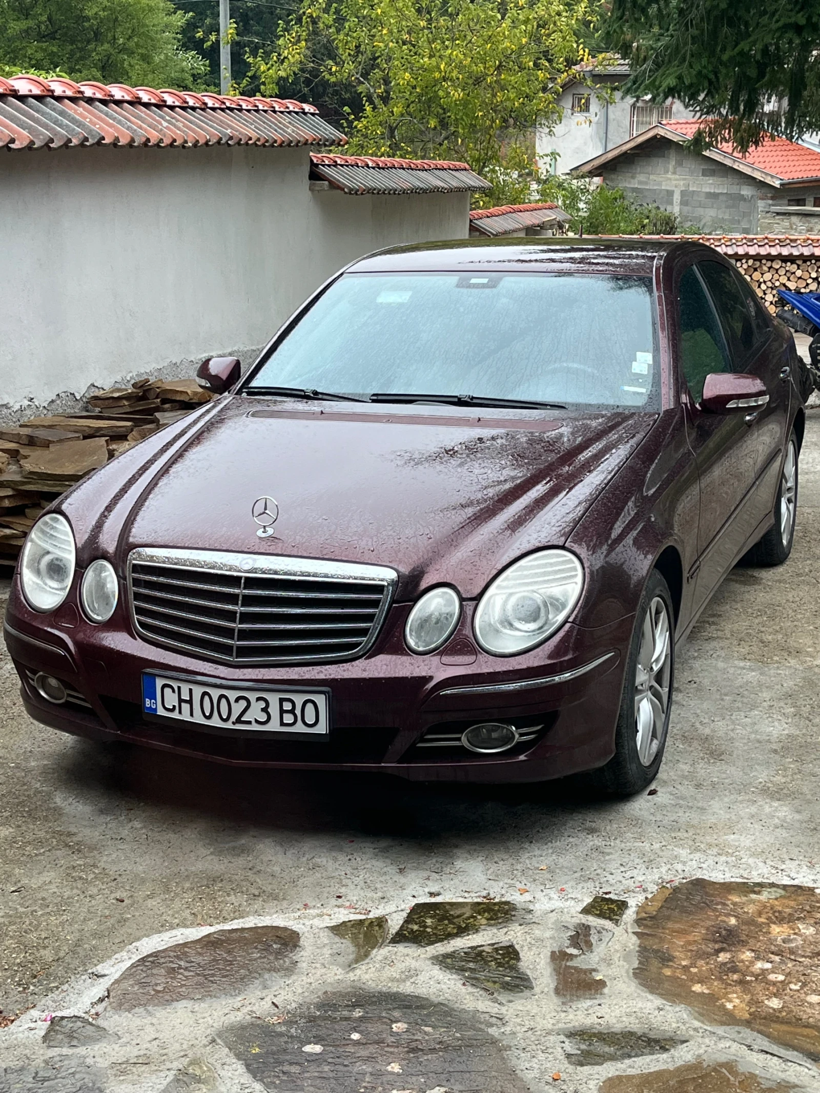 Mercedes-Benz E 280, снимка 2 - Автомобили и джипове - 56235731