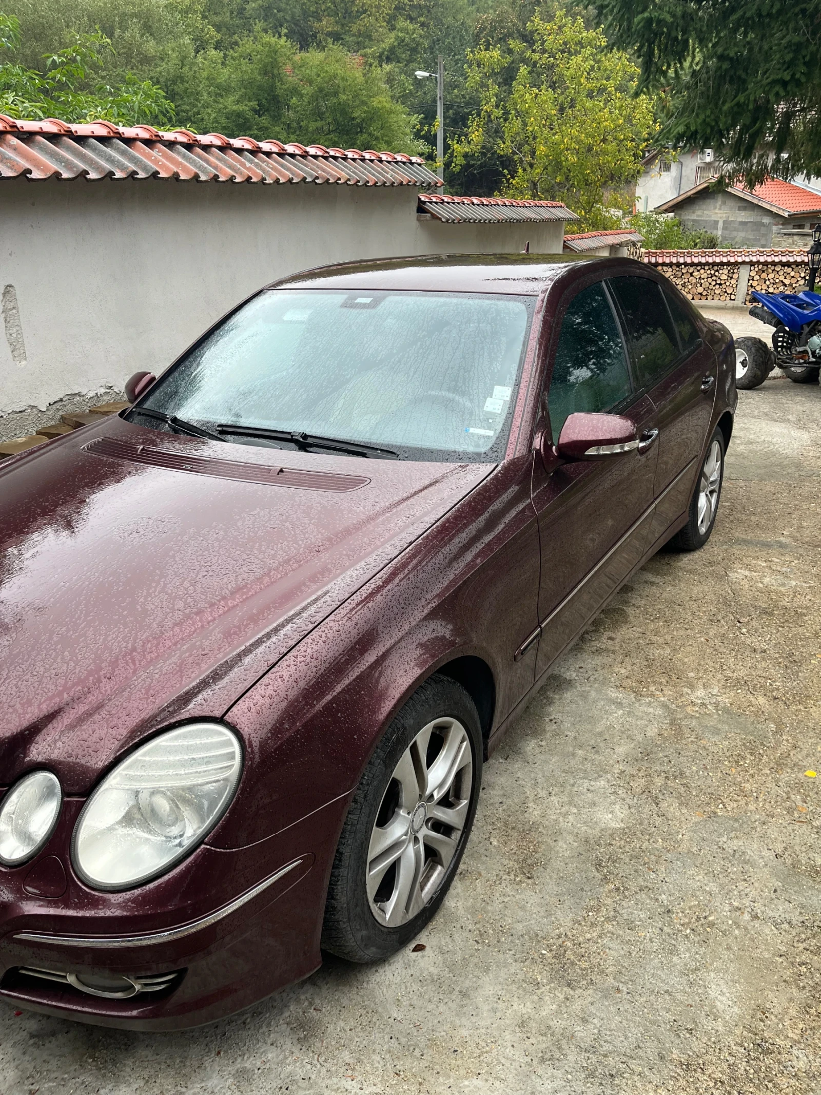 Mercedes-Benz E 280, снимка 3 - Автомобили и джипове - 56235731
