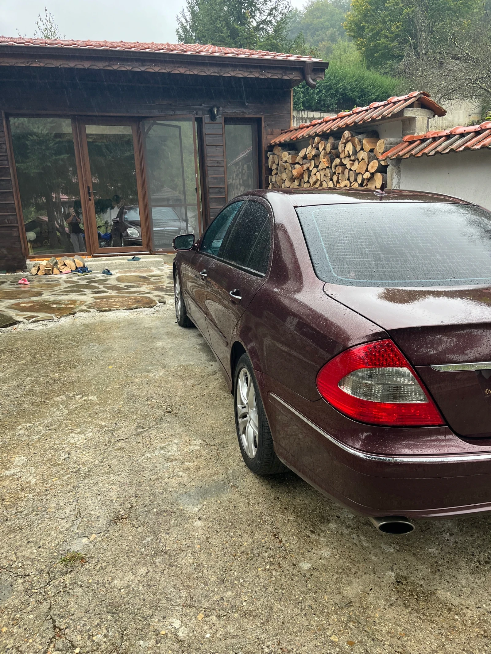 Mercedes-Benz E 280, снимка 9 - Автомобили и джипове - 56235731