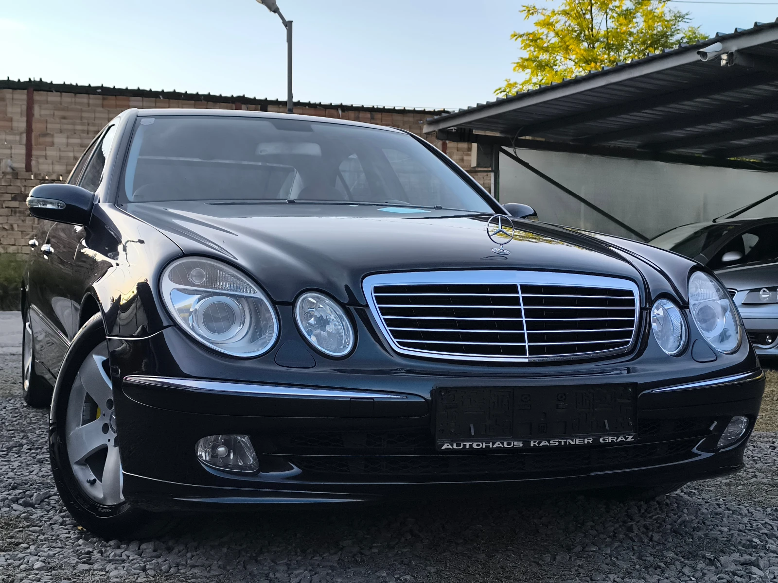 Mercedes-Benz E 270 2.7CDI-177к-AVANTGARDE-АВТОМАТ-КЛИМА-ТОП СЪСТОЯНИЕ