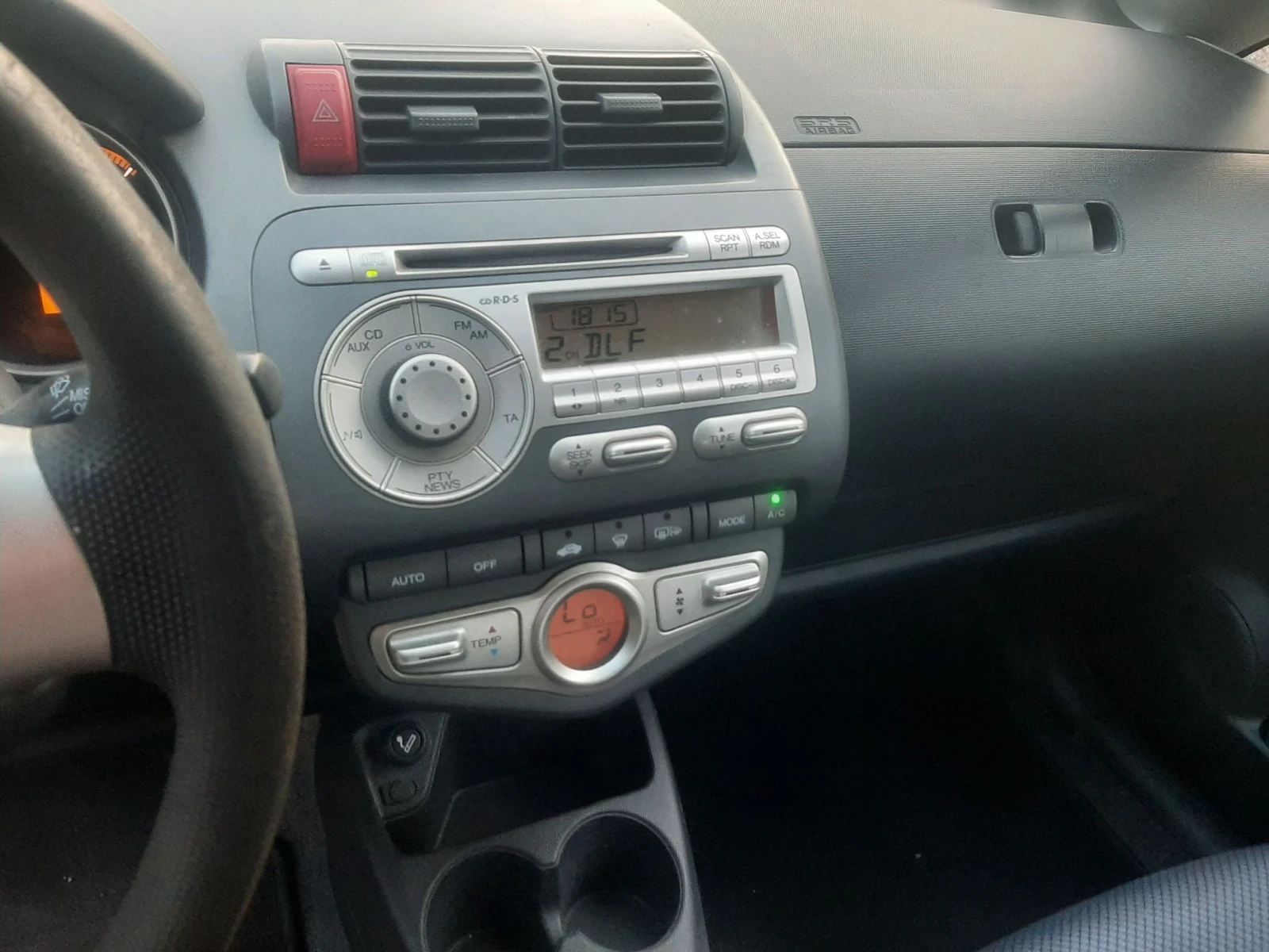 Honda Jazz 1.4i KLIMATRON FEIS, снимка 14 - Автомобили и джипове - 56607744
