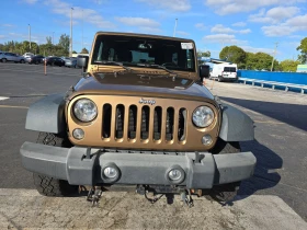 Jeep Wrangler 2015 Jeep Wrangler Unlimited Sport, снимка 2