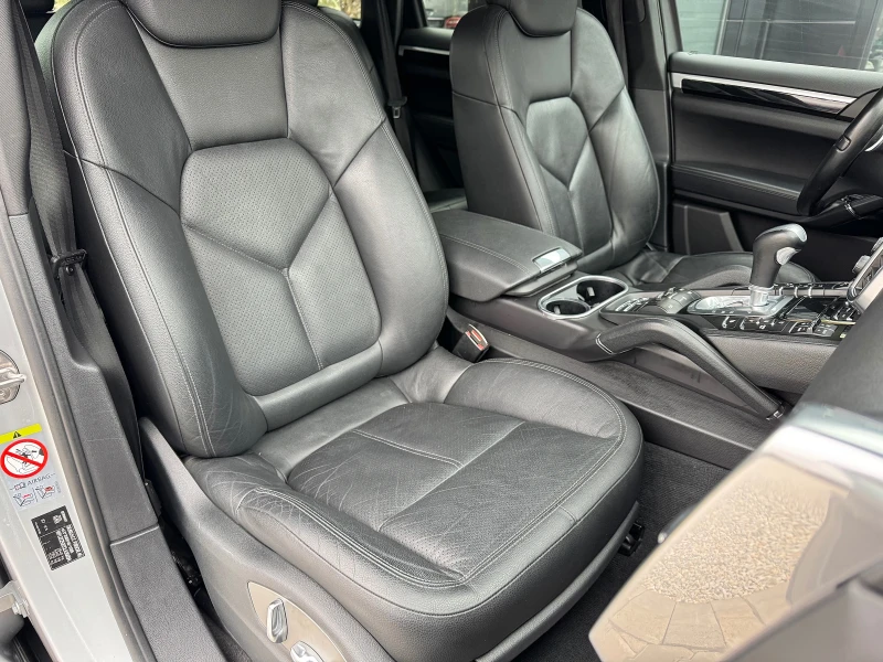 Porsche Cayenne 3.0d Подгрев/Панорама/Камера/BOSE, снимка 11 - Автомобили и джипове - 47778039