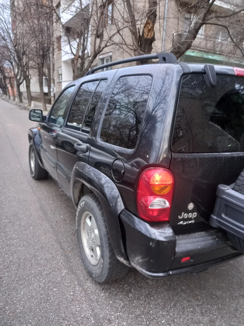 Jeep Cherokee, снимка 9 - Автомобили и джипове - 49007905