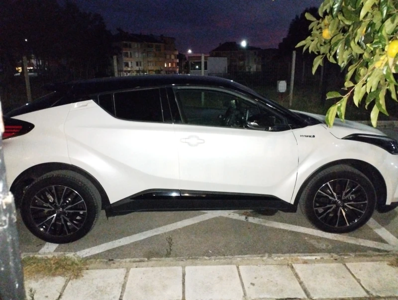 Toyota C-HR sport, снимка 6 - Автомобили и джипове - 53540332