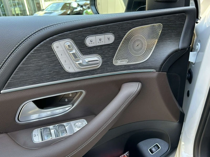 Mercedes-Benz GLS 400 d 4MATIC AMG/NIGHT/PANO/KEYLESS, снимка 10 - Автомобили и джипове - 55217439