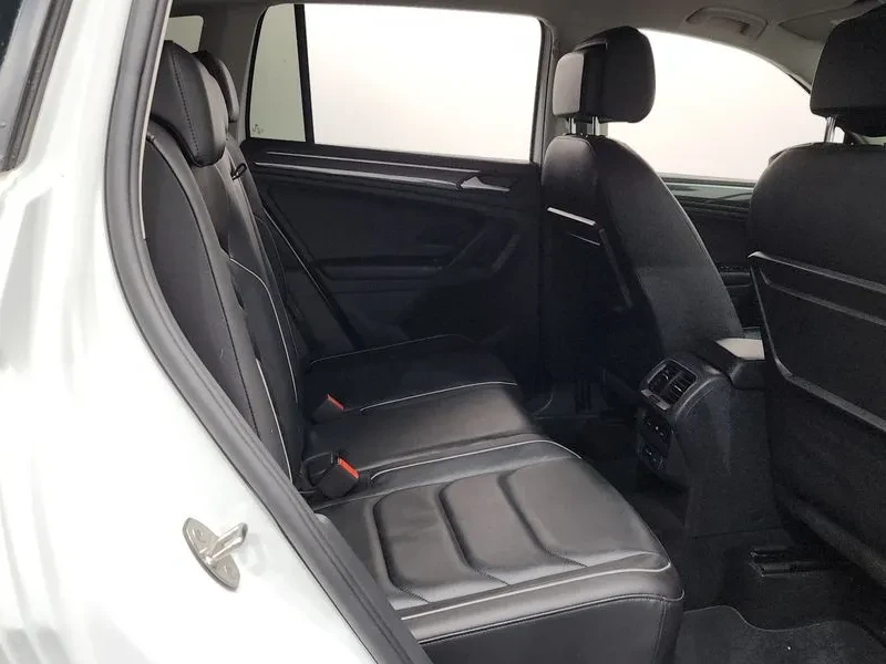 VW Tiguan 20 TDI PREMIUM, снимка 11 - Автомобили и джипове - 55561477