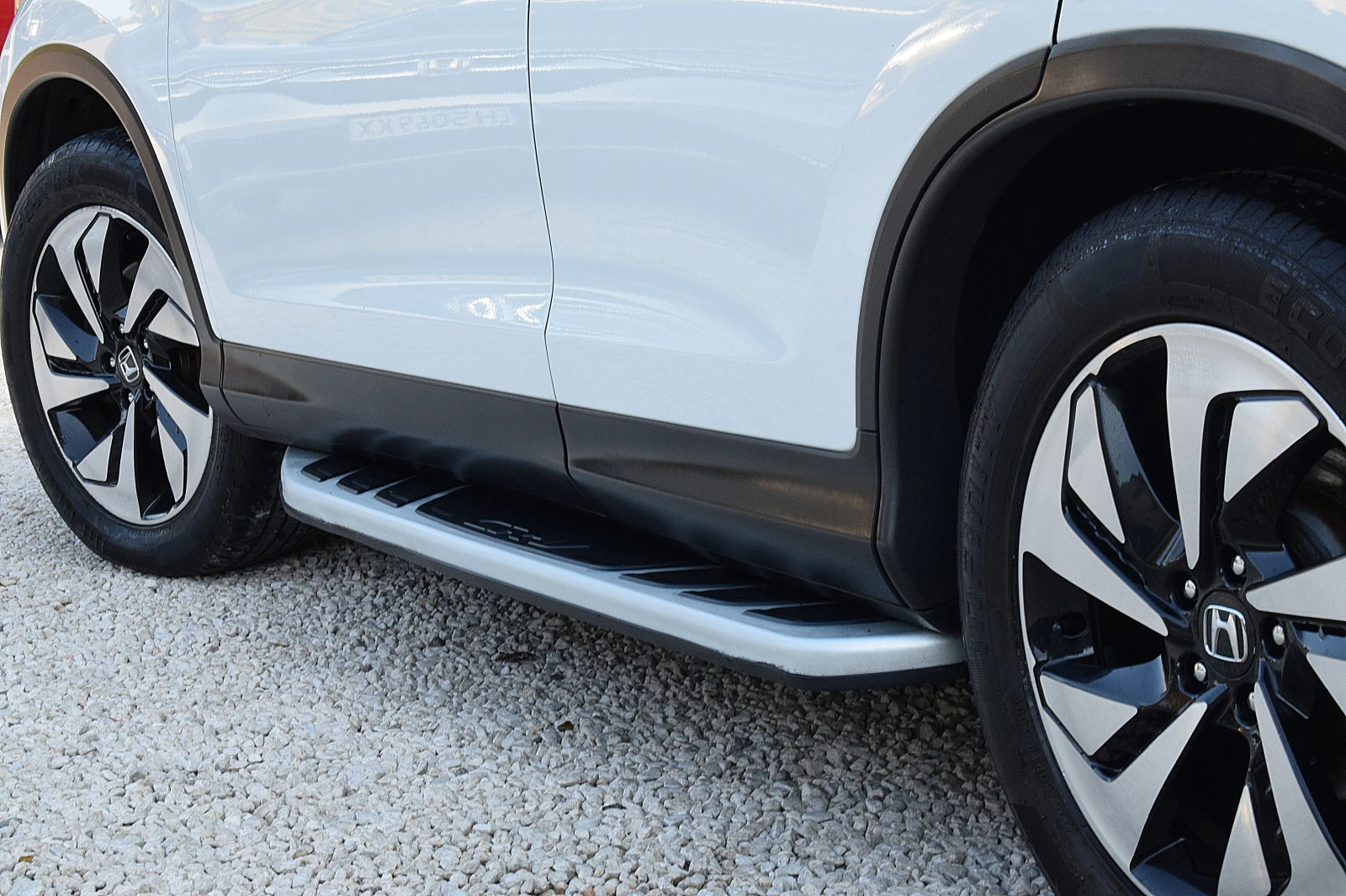 Honda Cr-v 1.6ШВЕЙЦАРИЯ-ДИСТРОНИК/КОЖА/НАВИ/LANE ASSIST/ПАНОР - изображение 6