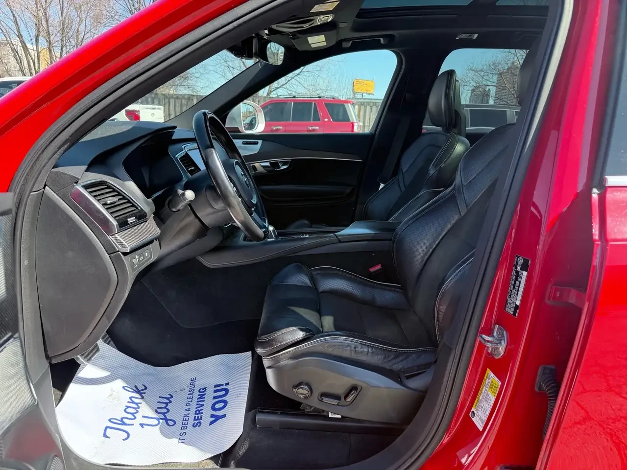 Volvo Xc90 T8* R_DESIGN* HYBRID* DISTRONIK* B&W* PANO* ОБДУХ* - изображение 9