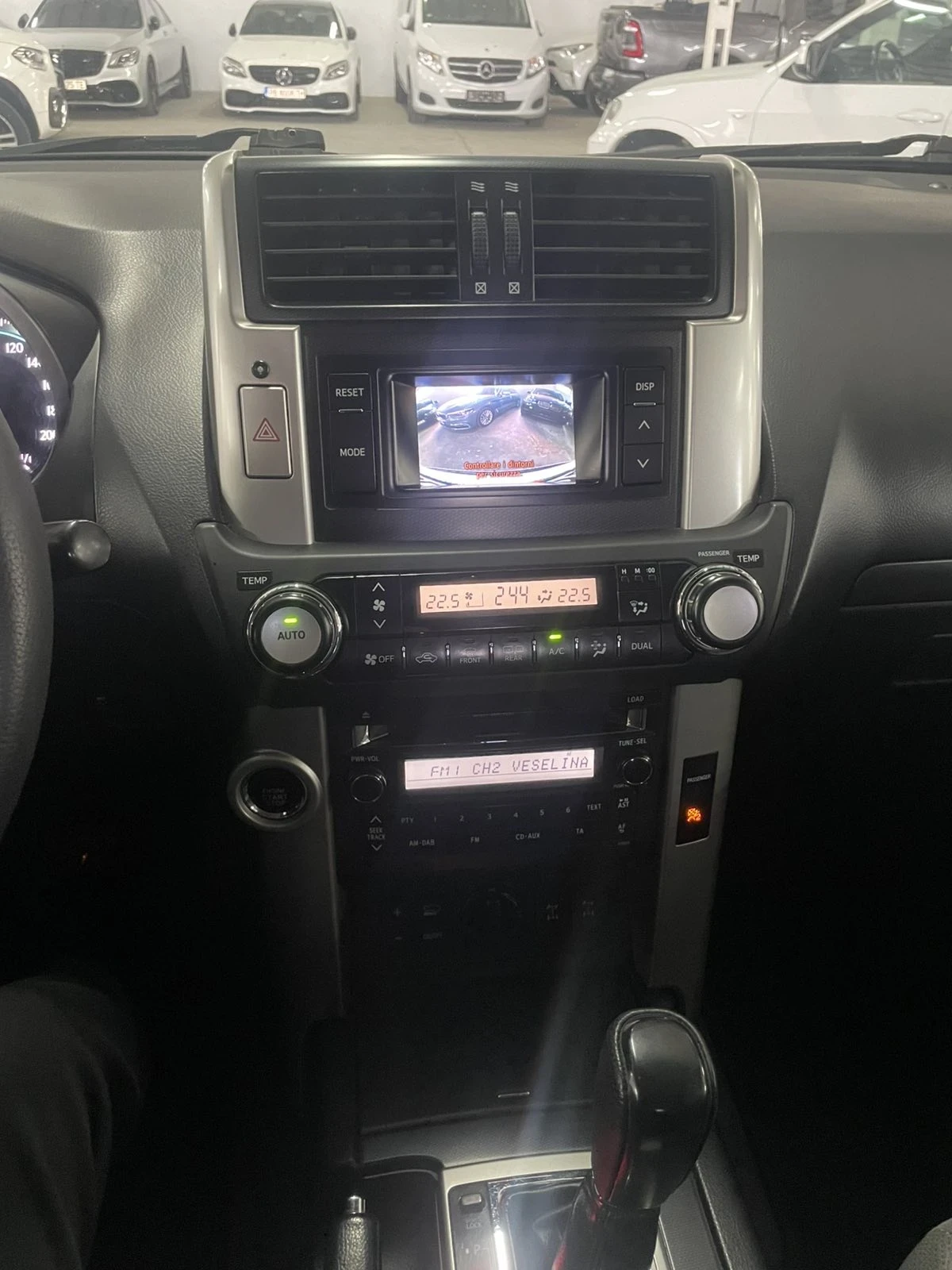 Toyota Land cruiser 3.0D/Автоматик/камера/Обслужен/ТОП!!!, снимка 15 - Автомобили и джипове - 53714043