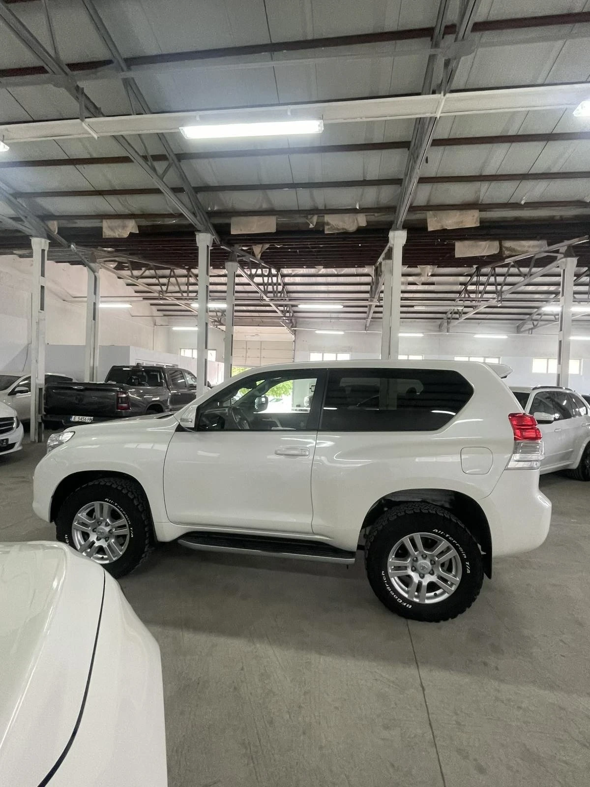 Toyota Land cruiser 3.0D/Автоматик/камера/Обслужен/ТОП!!!, снимка 8 - Автомобили и джипове - 53714043