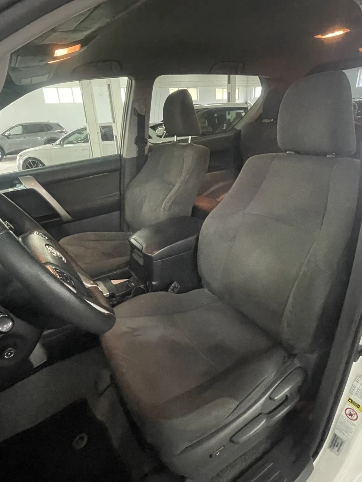 Toyota Land cruiser 3.0D/Автоматик/камера/Обслужен/ТОП!!!, снимка 10 - Автомобили и джипове - 53714043