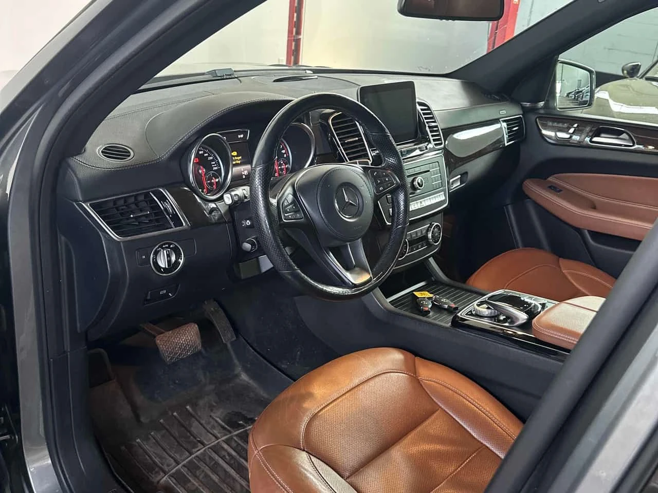 Mercedes-Benz GLS 450 ОБДУХВАНЕ/ПАНОРАМА/360, снимка 7 - Автомобили и джипове - 55006118