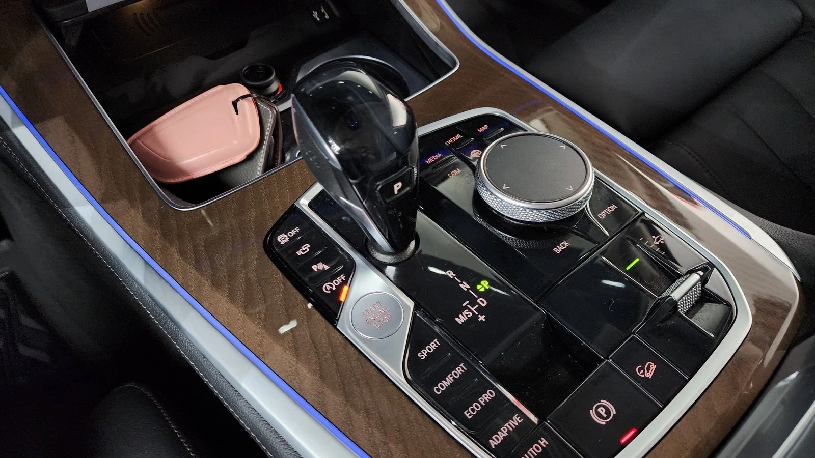 BMW X5 xDrive40i* ЛЮК* HUD* 360* KEYLESS* КРАЙНА ЦЕНА, снимка 9 - Автомобили и джипове - 55271928