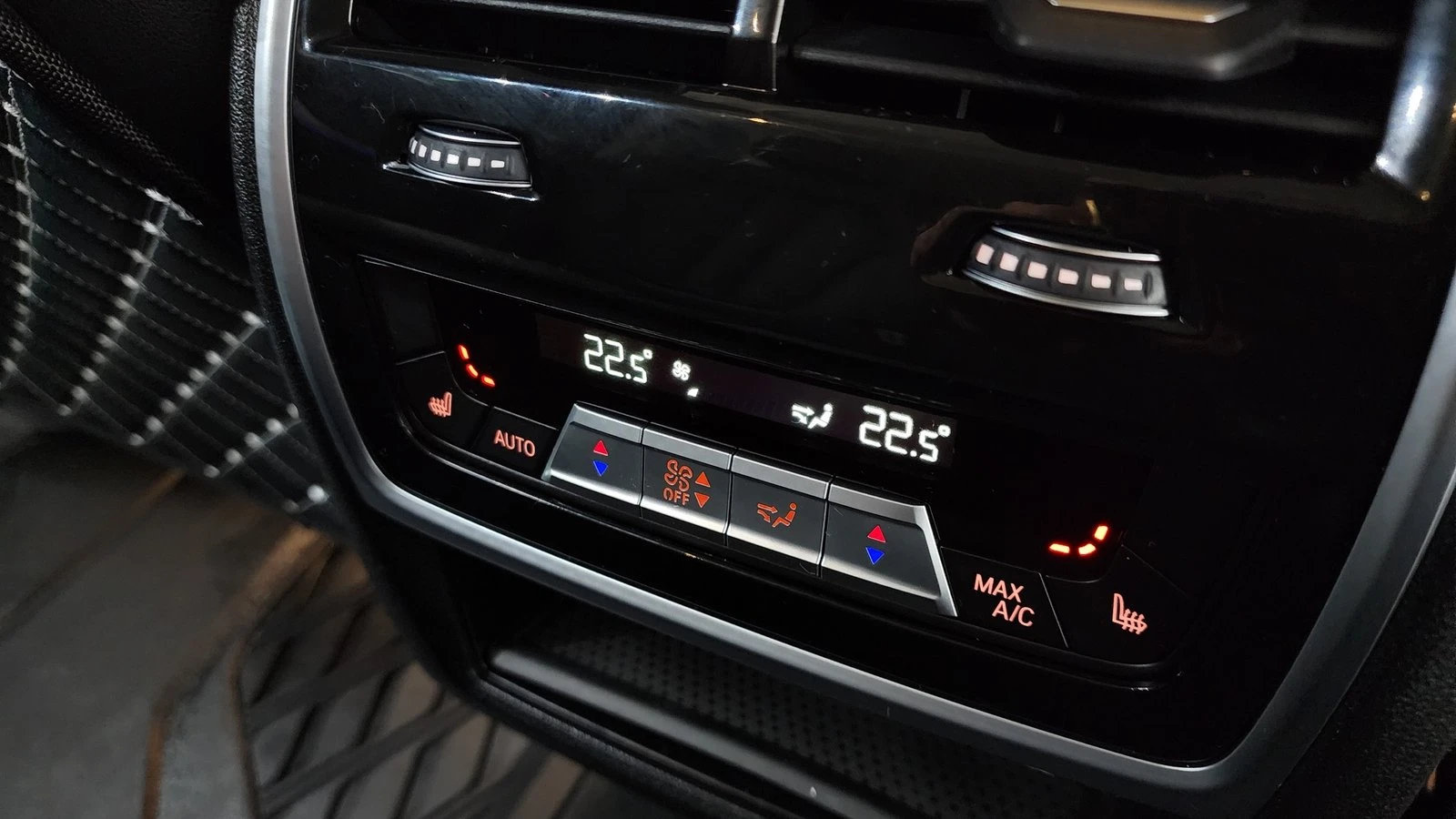 BMW X5 xDrive40i* ЛЮК* HUD* 360* KEYLESS* КРАЙНА ЦЕНА, снимка 16 - Автомобили и джипове - 55271928