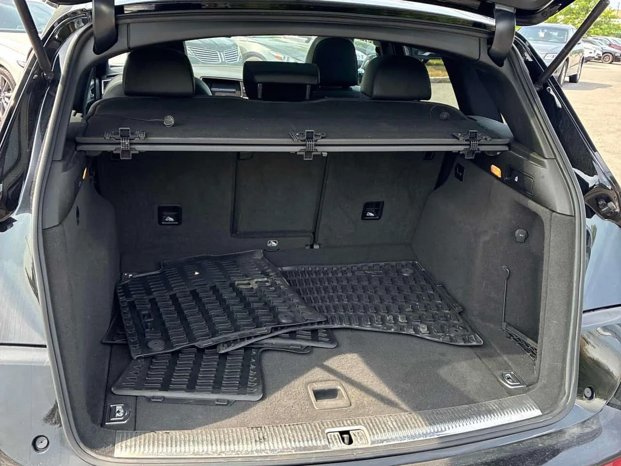 Audi Q5 * 2.0T Progressiv * CARFAX * 2 КЛЮЧА * КЛИПОВЕ * , снимка 14 - Автомобили и джипове - 55749747