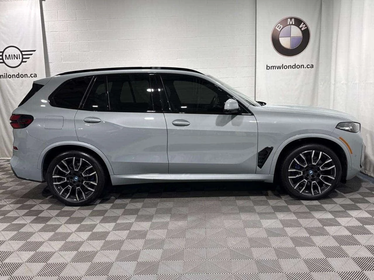 BMW X5 * 50e VdpUrlEn * CARFAX * , снимка 15 - Автомобили и джипове - 56584259