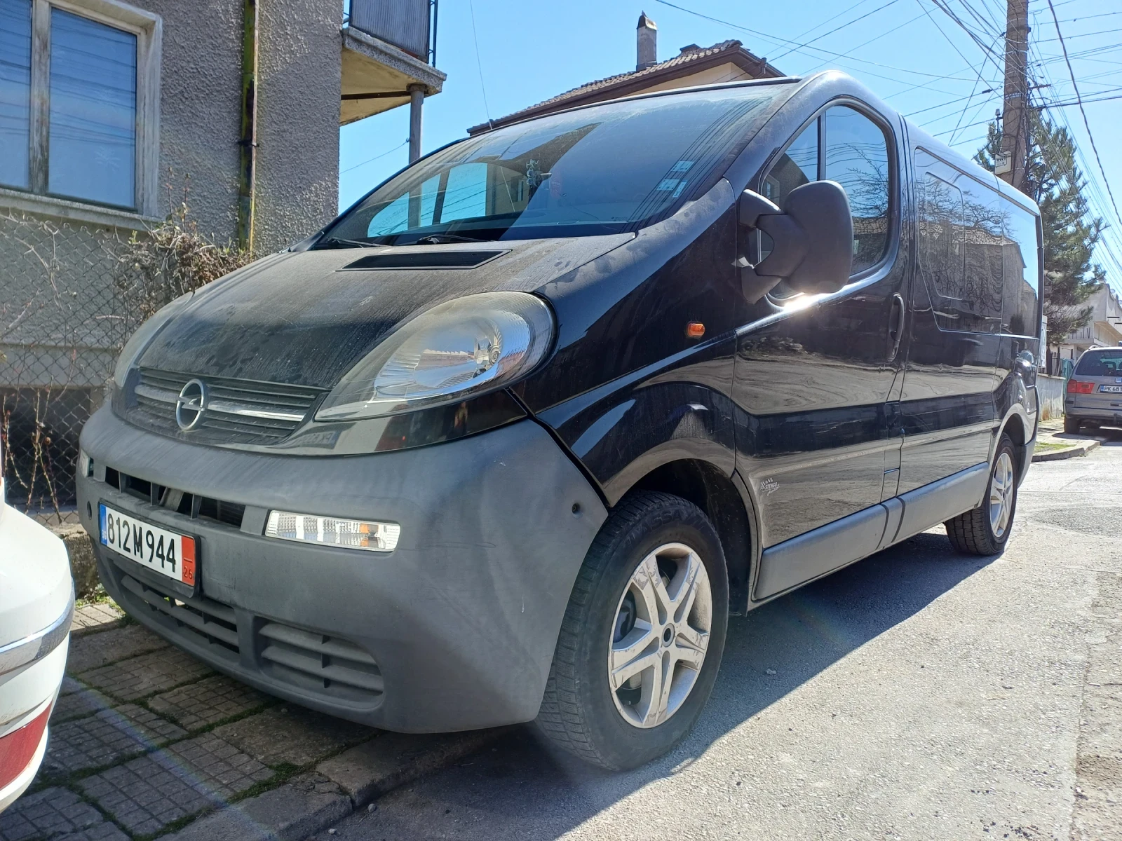 Opel Vivaro 1.9D, снимка 6 - Бусове и автобуси - 53837721
