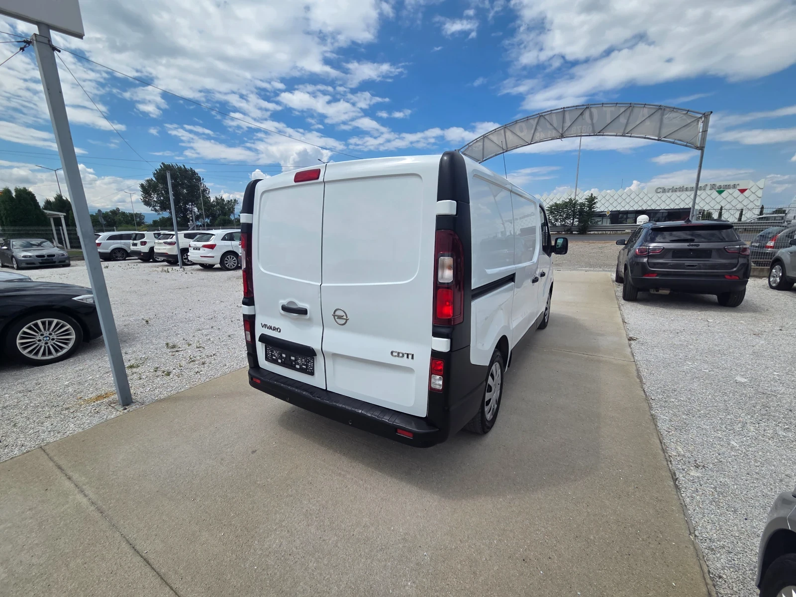 Opel Vivaro 1.6DCi/EU6/AC/ИТАЛИЯ!!!, снимка 4 - Бусове и автобуси - 55225911