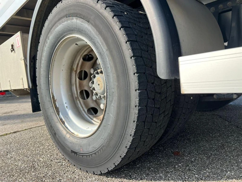 Volvo FE 320 125х, падащ борд теглич, снимка 12 - Камиони - 52454743