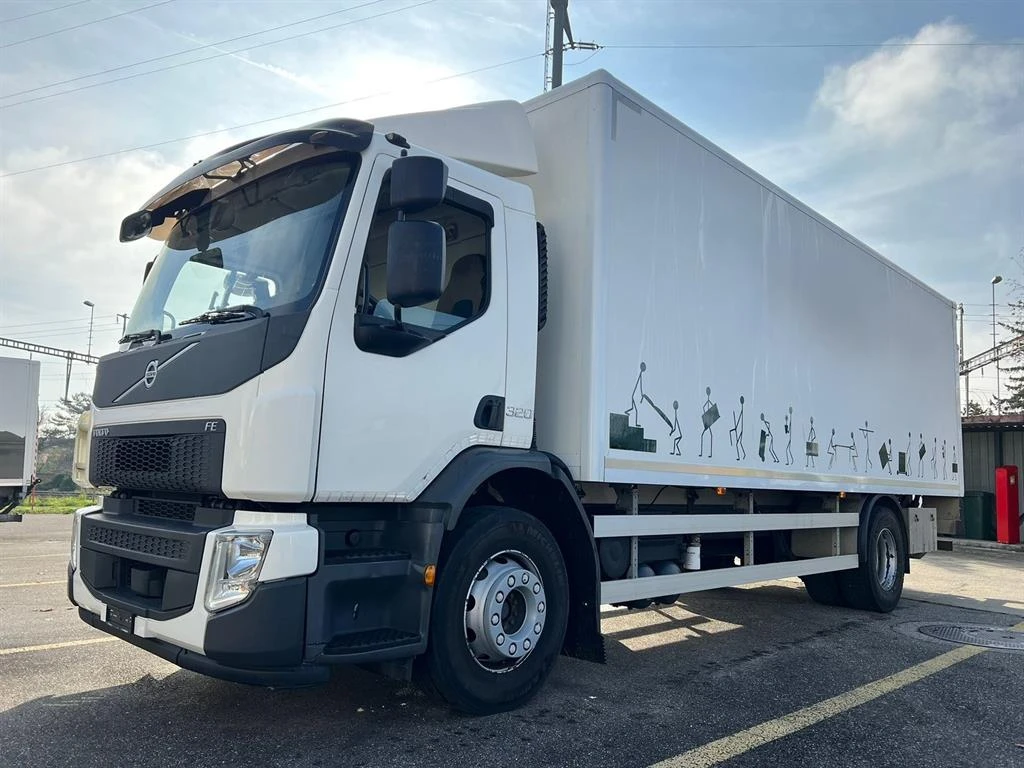 Volvo FE 320 125х, падащ борд теглич, снимка 1