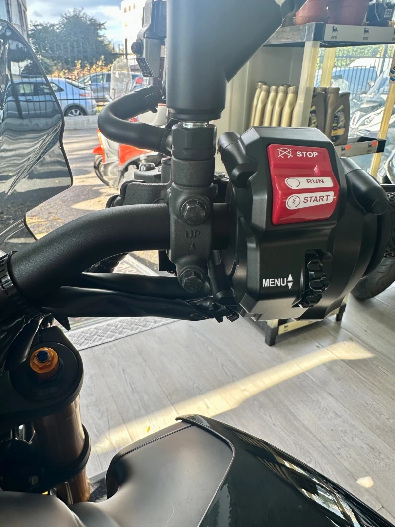 Yamaha Mt-09 SP 11.2021г., снимка 5 - Мотоциклети и мототехника - 52156427