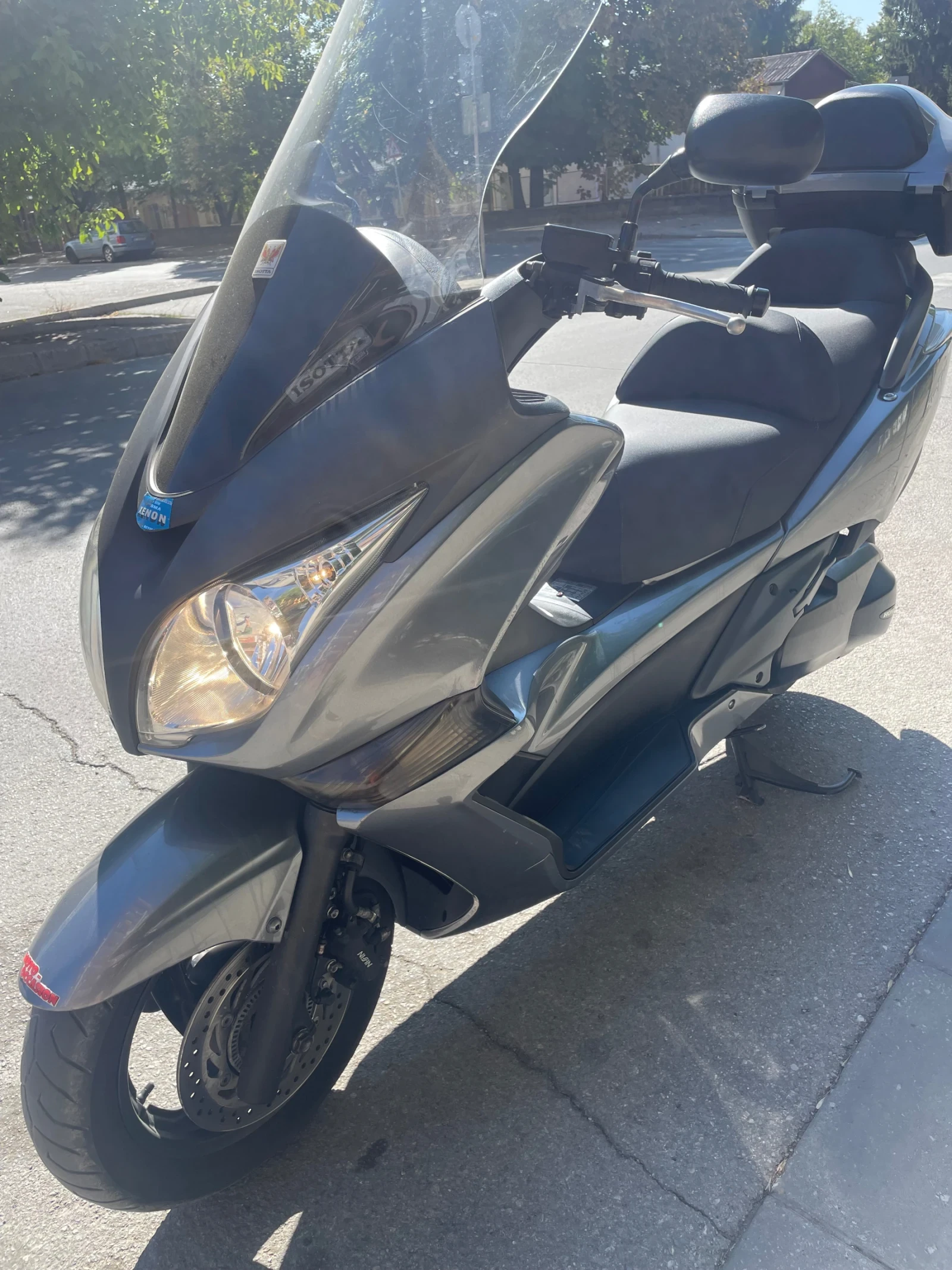 Honda Silver Wing Скутер - изображение 4