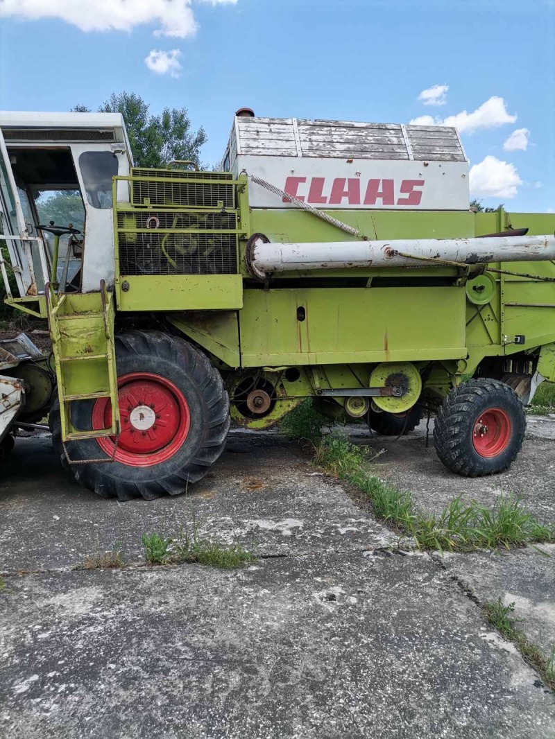 Комбайн Claas, снимка 1 - Селскостопанска техника - 45402158