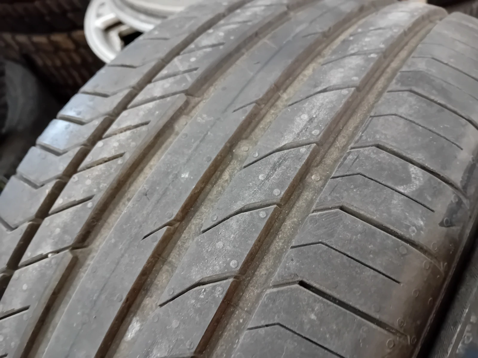  235/45R18 | Mobile.bg   5