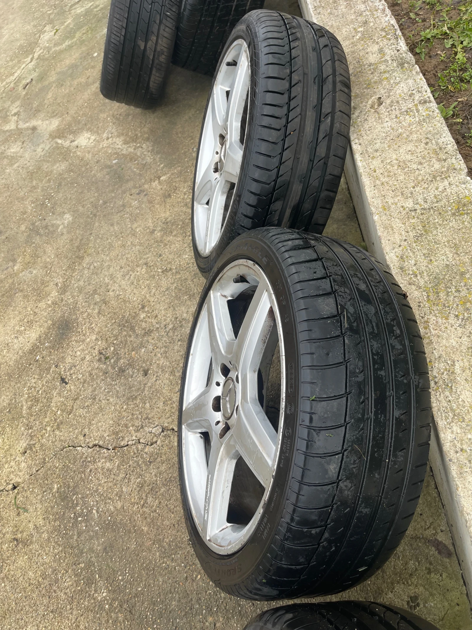 ���� � ������ 215/40R18 | Mobile.bg � ����������� 4